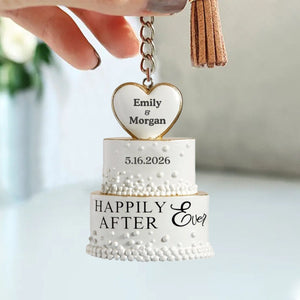 Wedding Cake Personalized Keychain, Newlywed Gifts, Couple Gifts