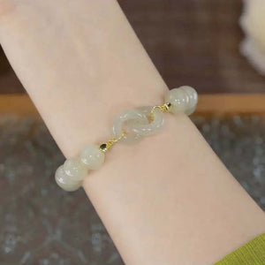 Accompany • Emerald Jade Stone Safe Buckle, Heart Buckle Bracelet