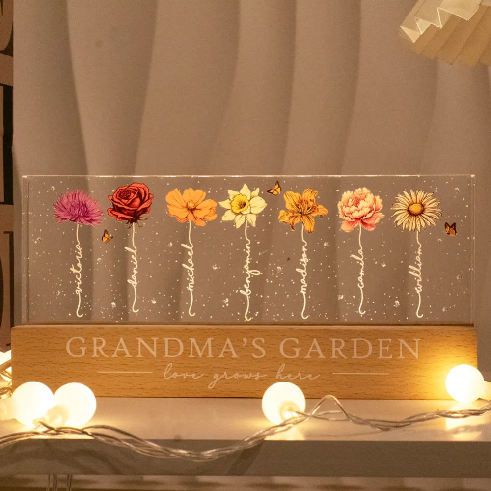 Grandma‘s Garden Birth Month Flower Personalized LED Night Light