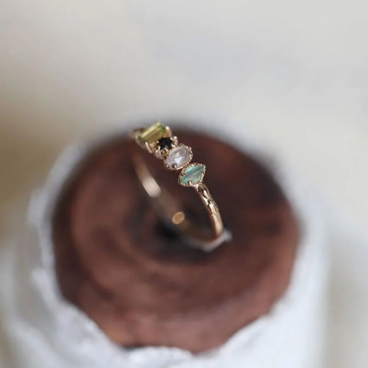 Personalized Multiple Stones Grandma Mom Family Ring Vintage Milgrain Ring