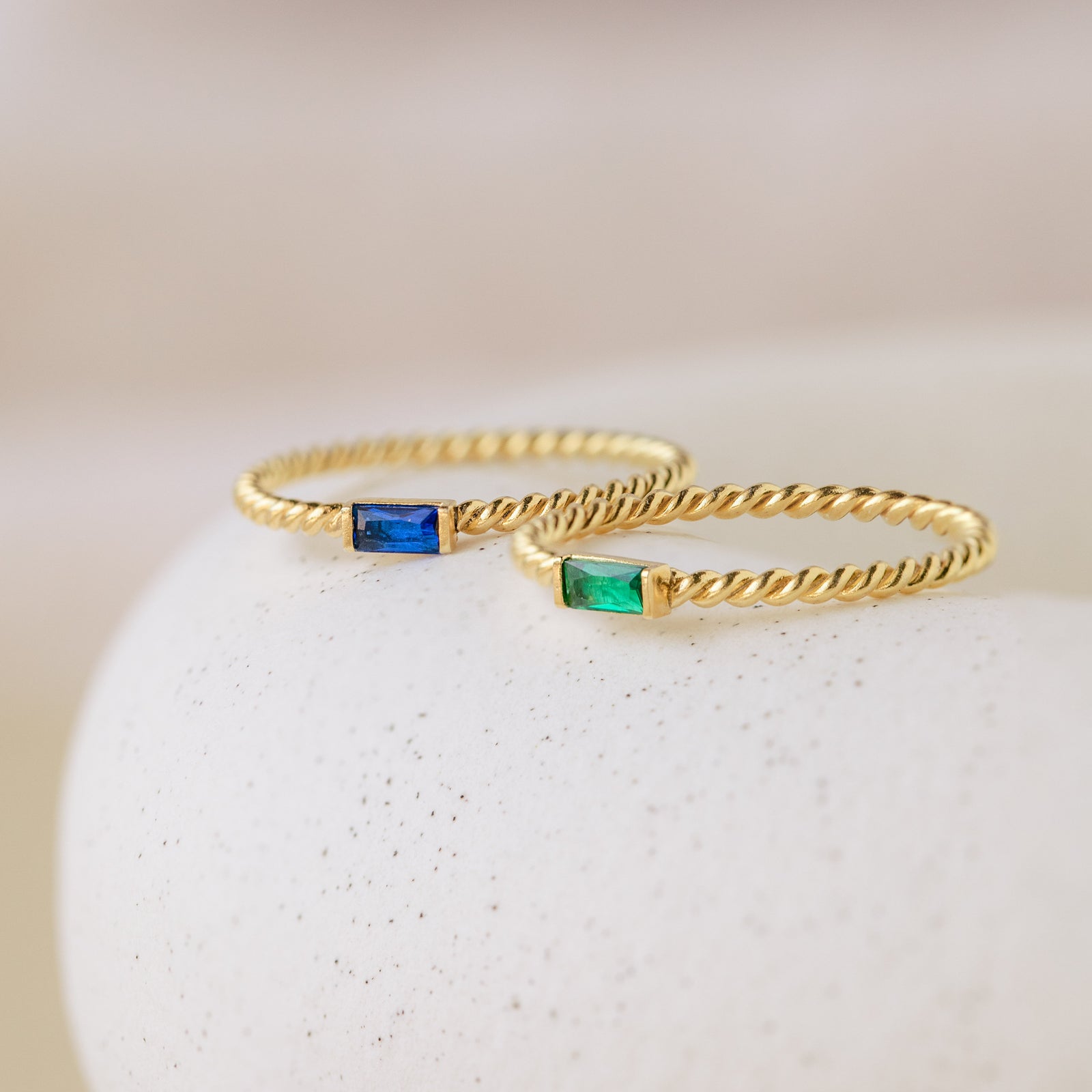 Personalized Birthstone Ring Gifts for Mom