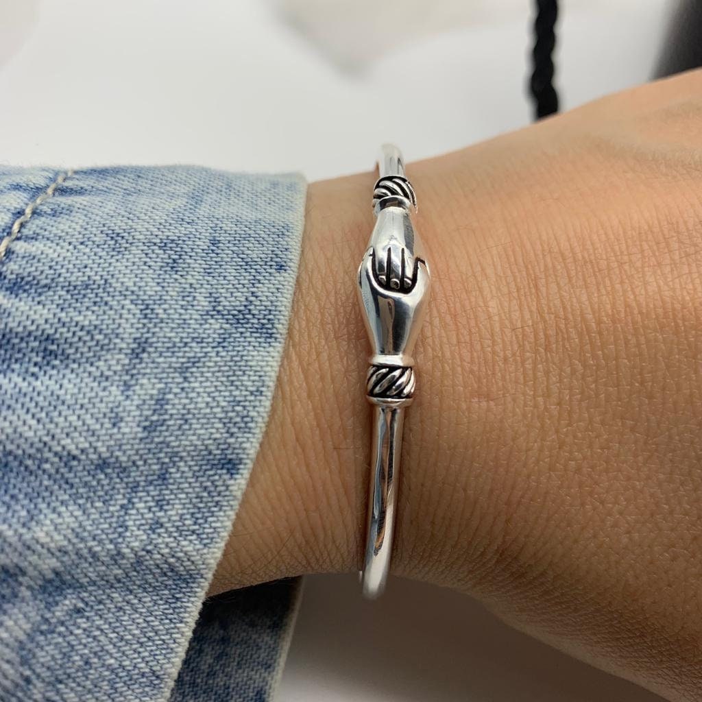 Vintage Silver Adjustable Hug Hands Bangle Open Unique Bracelet